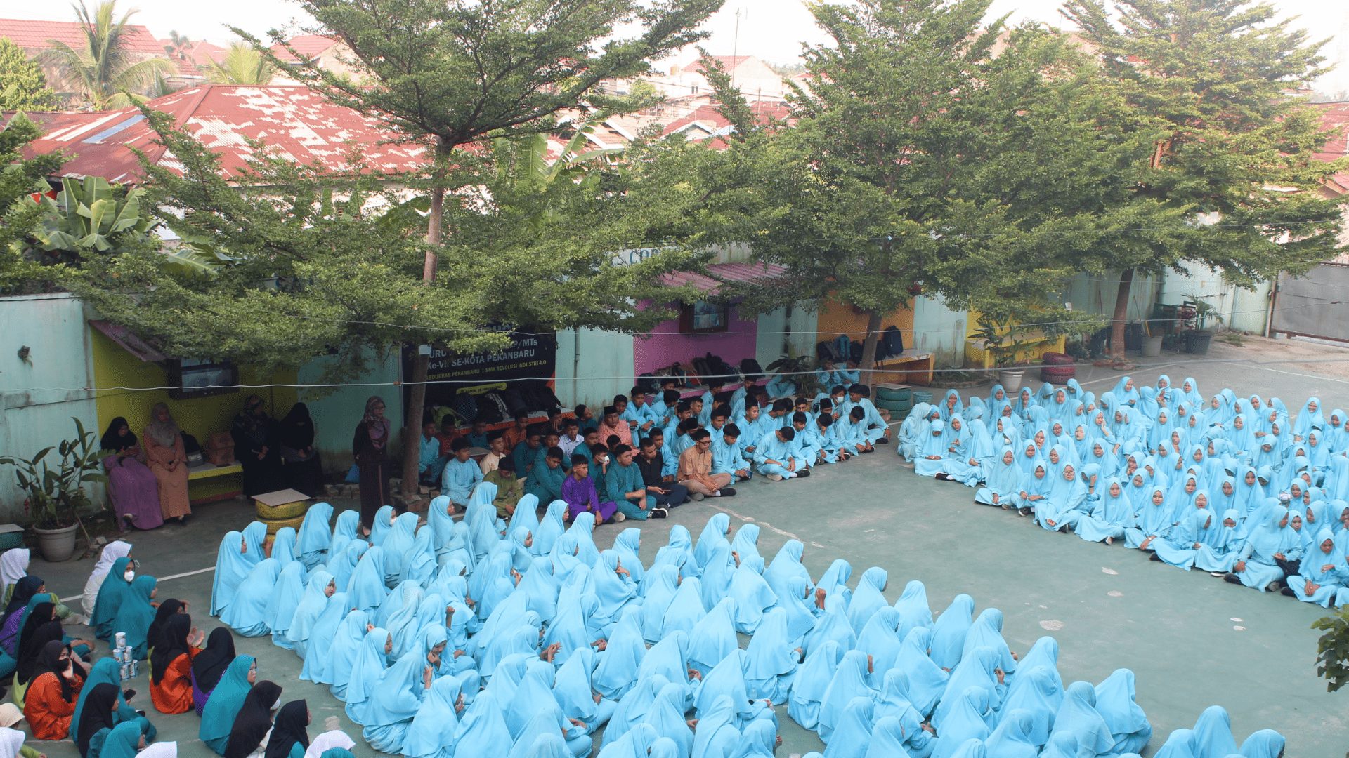 469-pengajian-rutin-smk-abdurrab-pekanbaru-dengan-tema-menghormati-antar-sesama