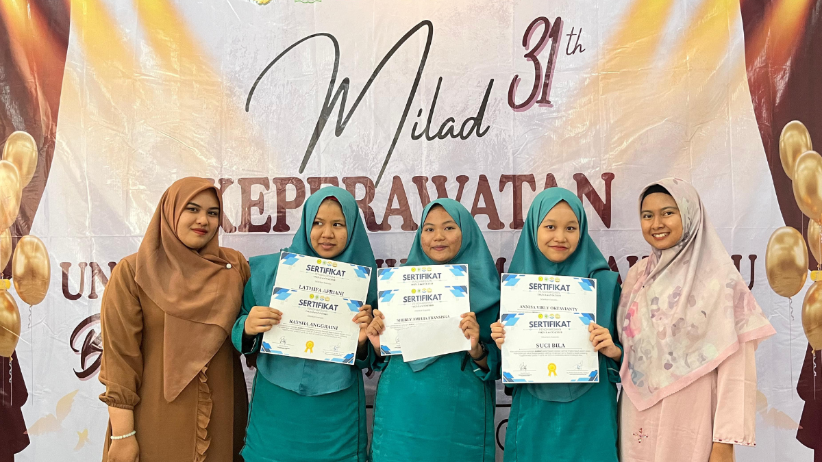633-smk-abdurrab-kembali-meraih-juara-1-perlombaan-cerdas-cermat-tingkat-smak-se-provinsi-riau-dalam-memperingati-milad-keperawatan-umri-ke-31